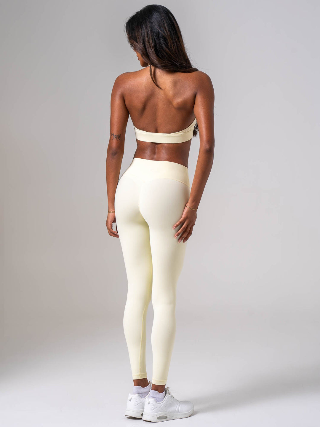 NKD Cross Over Invisible Scrunch Leggings - Limoncello