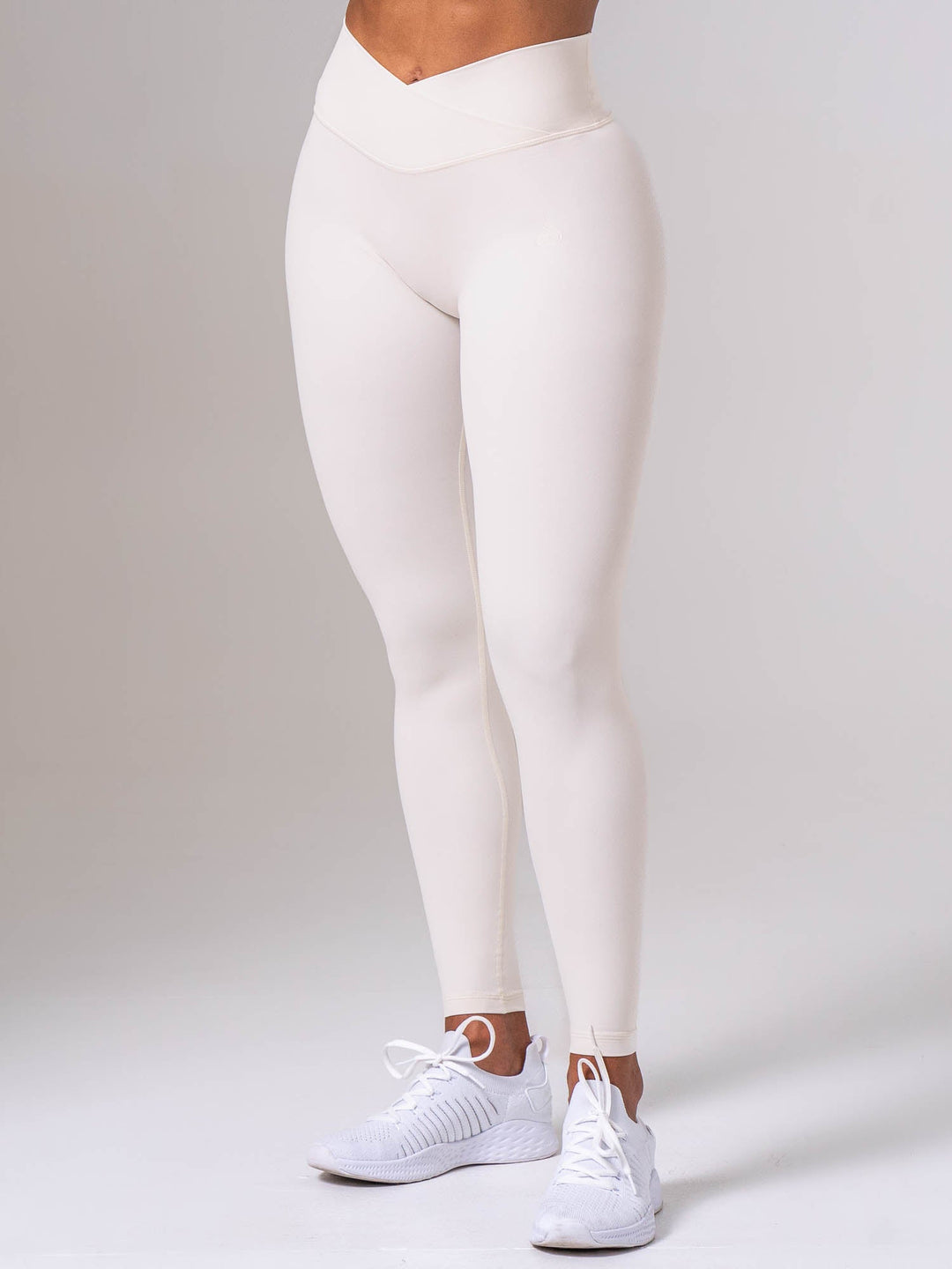 NKD Cross Over Invisible Scrunch Leggings - Cold Foam