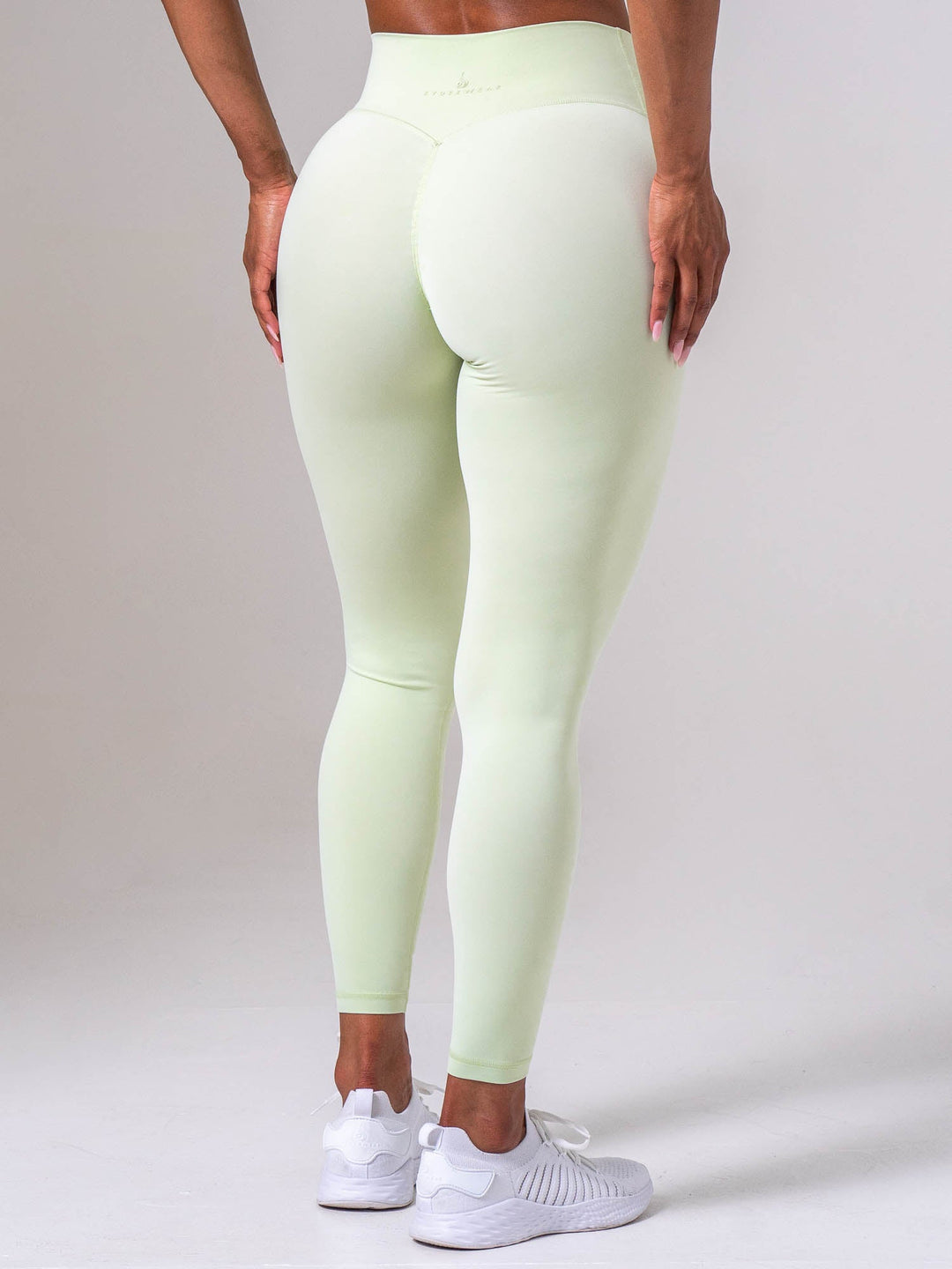 NKD Invisible Scrunch Crossover Leggings - Matcha