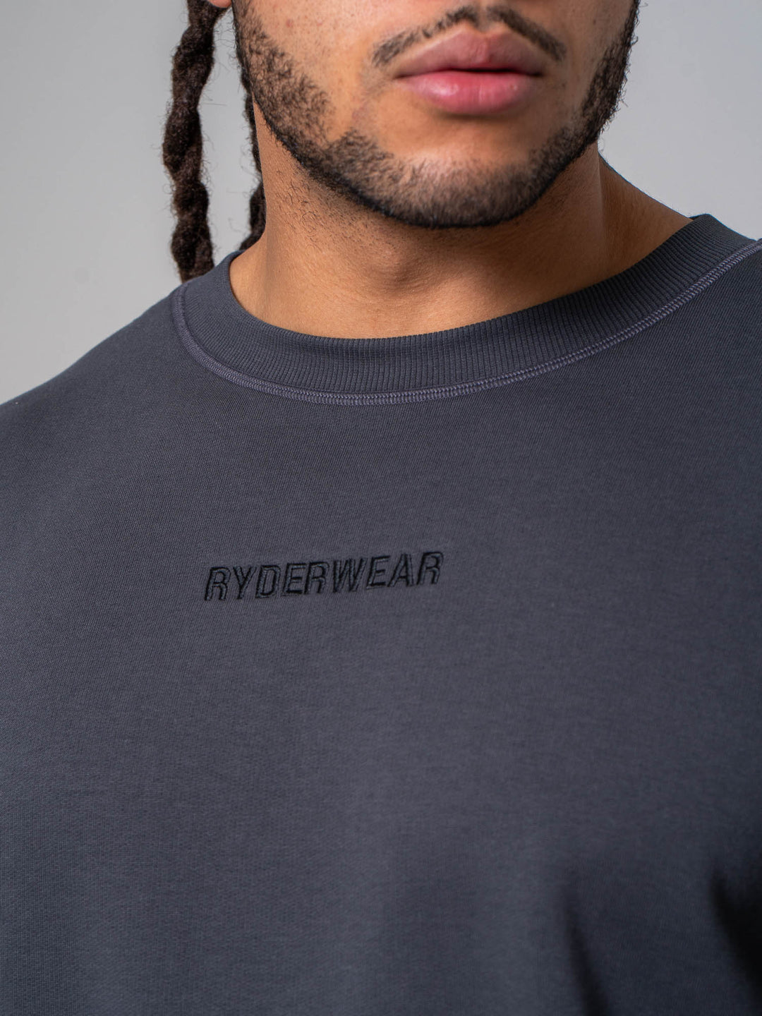 Pursuit Pullover - Charcoal