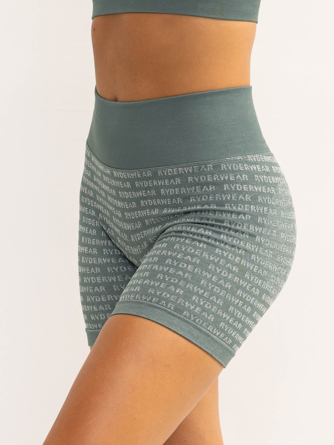 Logo Lux Seamless Shorts - Fern Green Clothing Ryderwear 