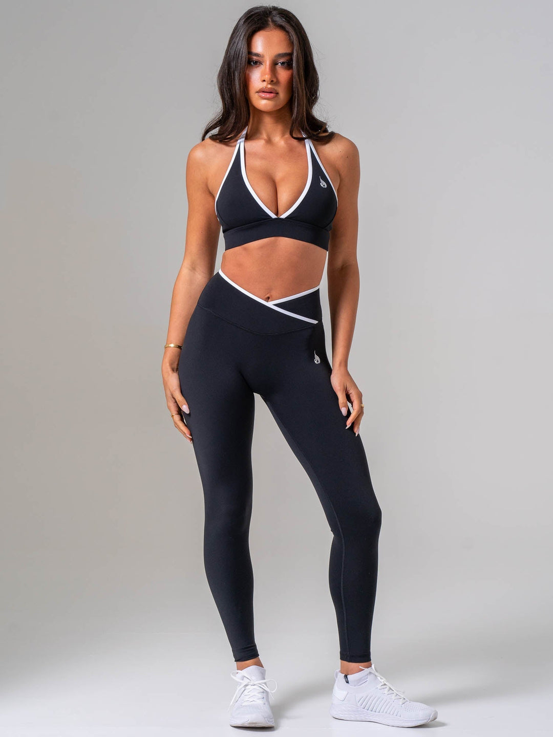 NKD Cross Over Contrast Invisible Scrunch Leggings - Black/white Clothing Ryderwear 