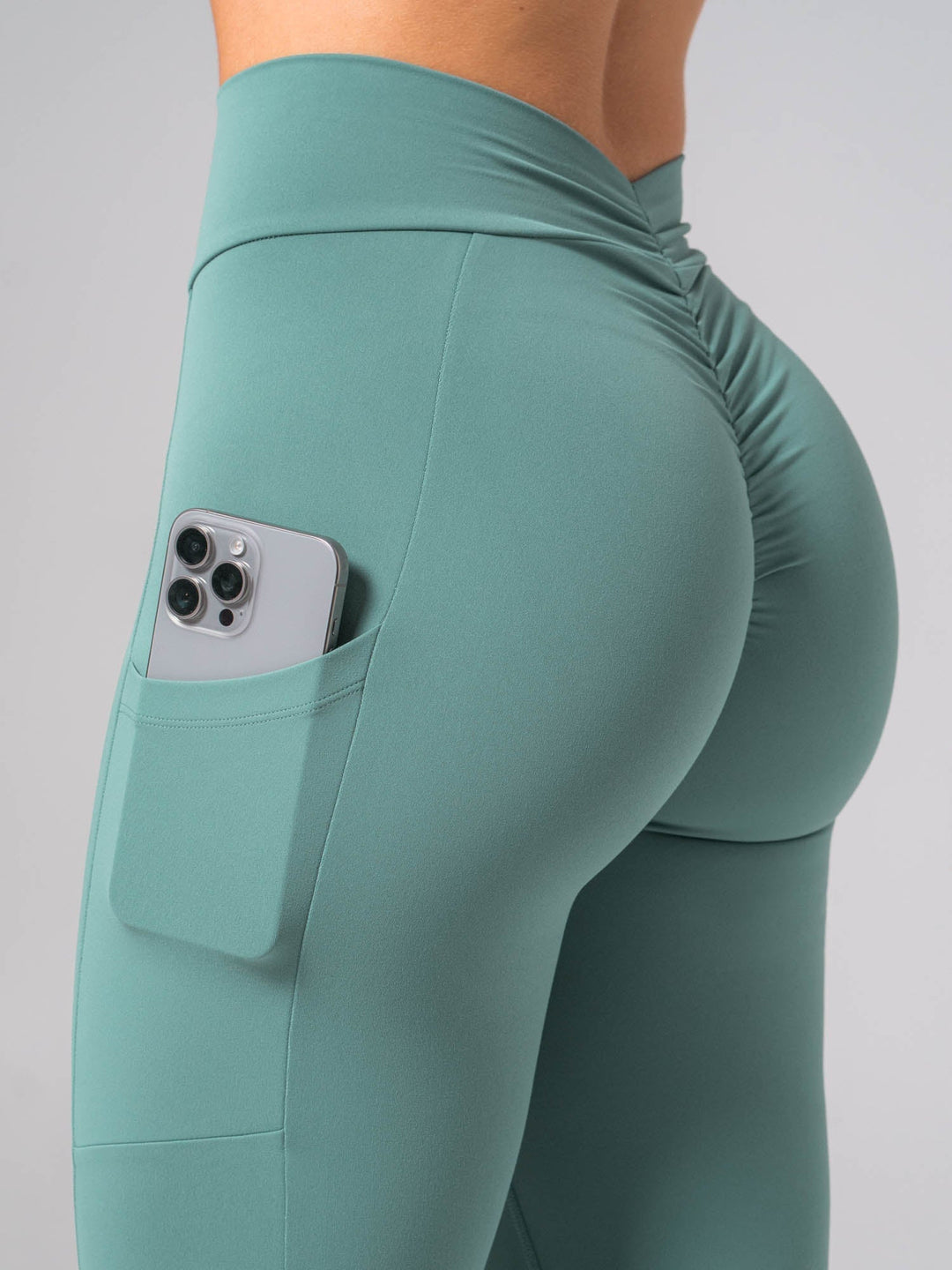 NKD V Scrunch Pocket Leggings - Aquamarine Clothing Ryderwear 
