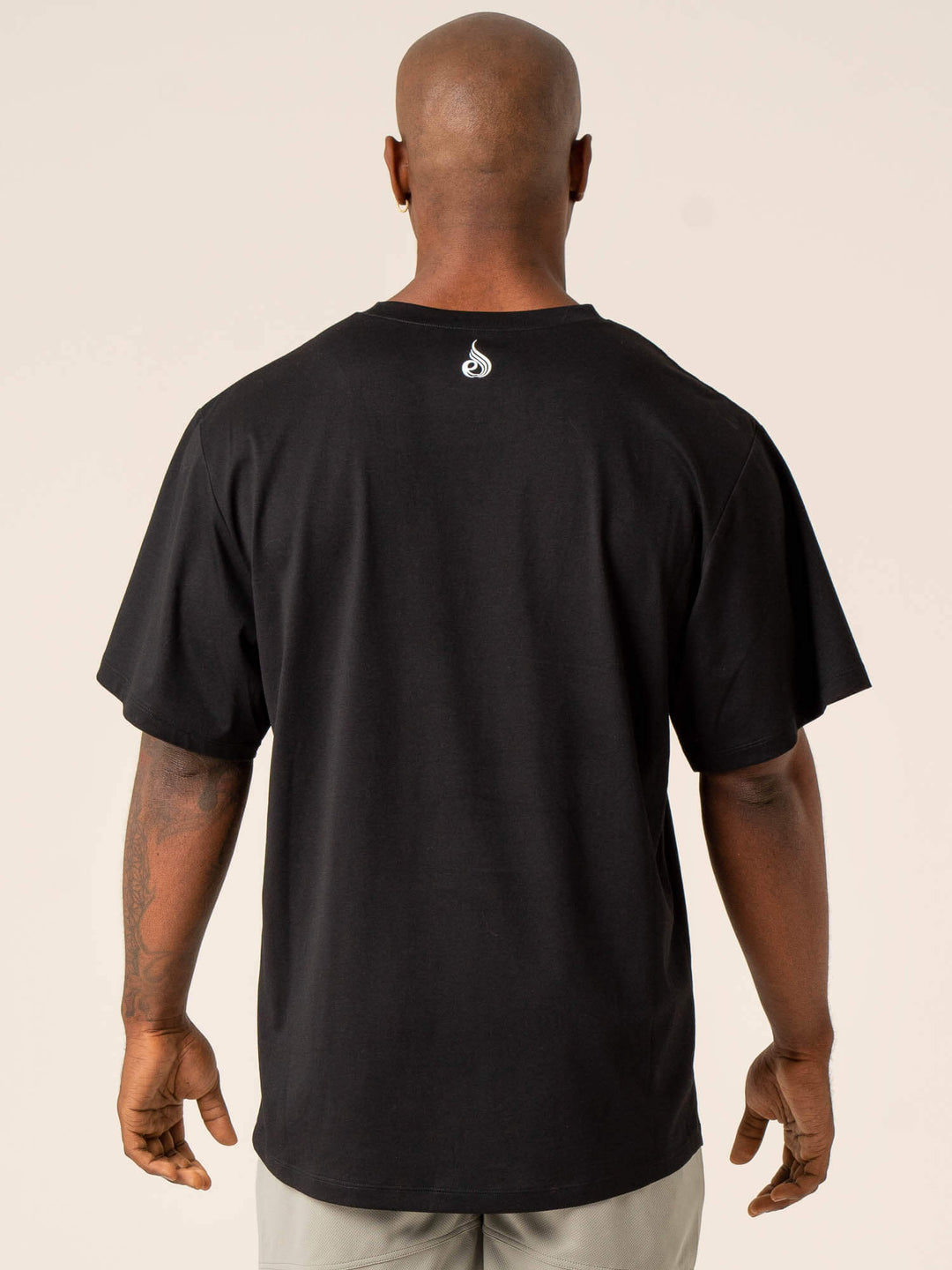 Advance Oversized T-Shirt - Black Clothing Ryderwear 