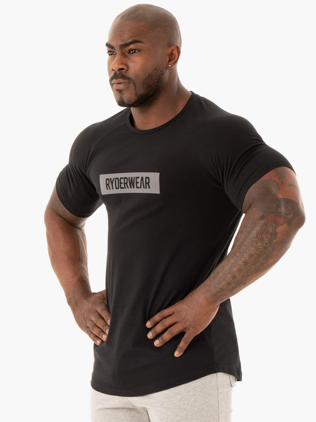 Base T-Shirt - Black Clothing Ryderwear 