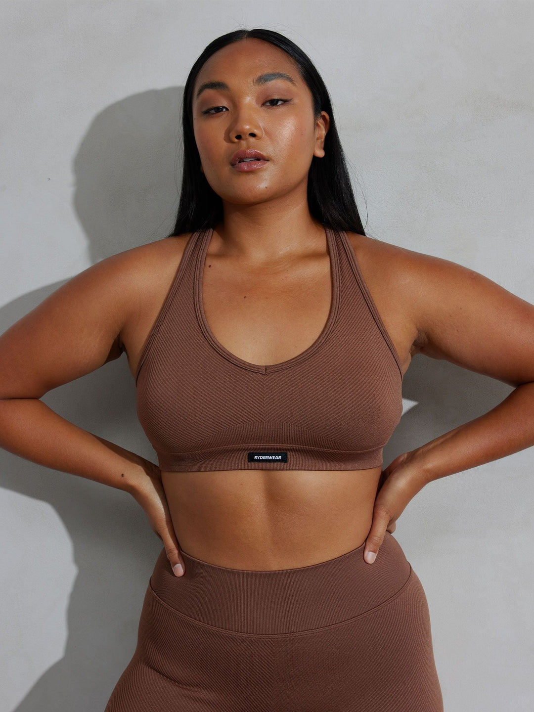 Circuit Rib Seamless Sports Bra - Chocolate Clothing Ryderwear 