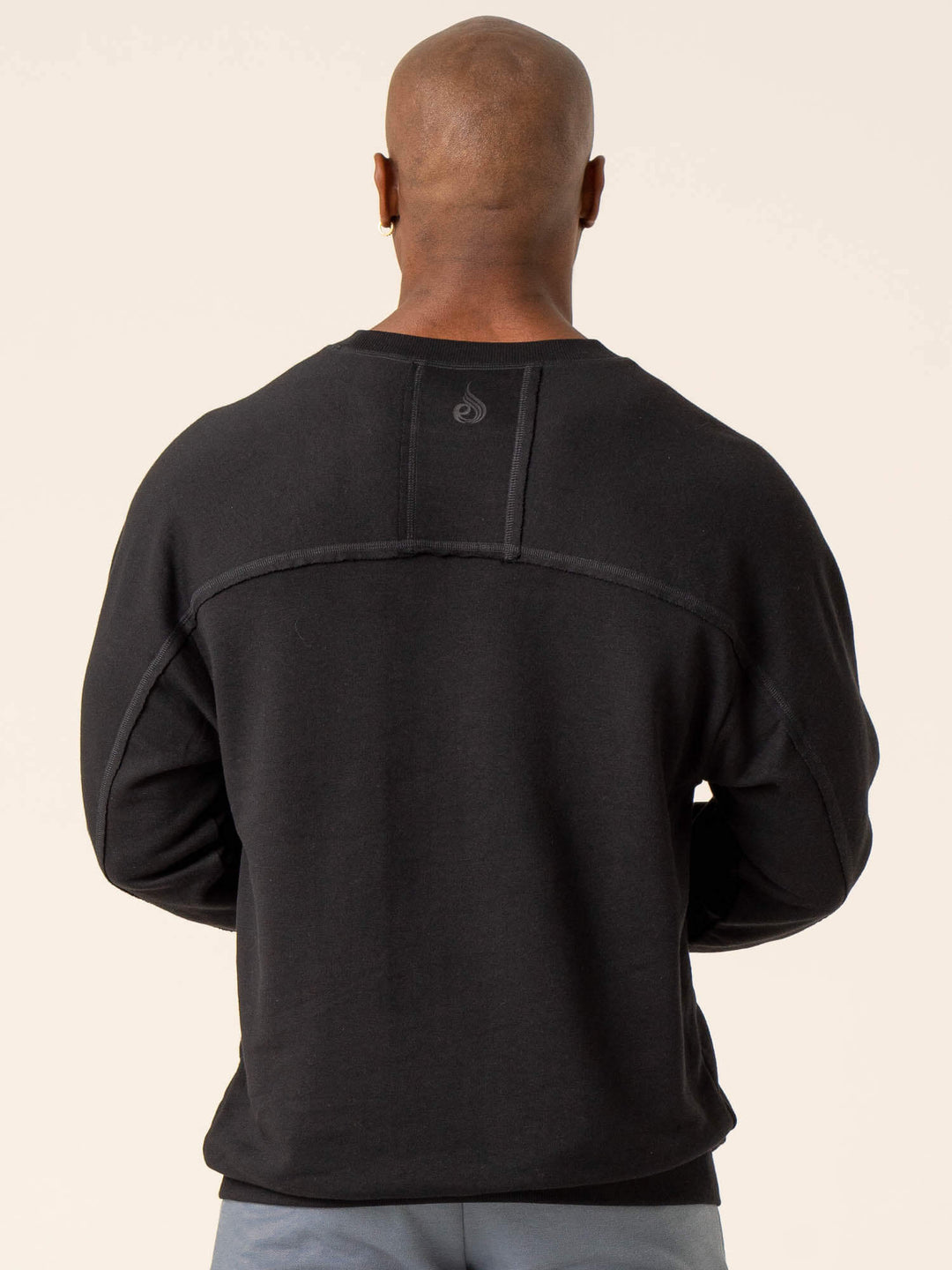 Dynamic Pullover Jumper - Black Clothing Ryderwear 