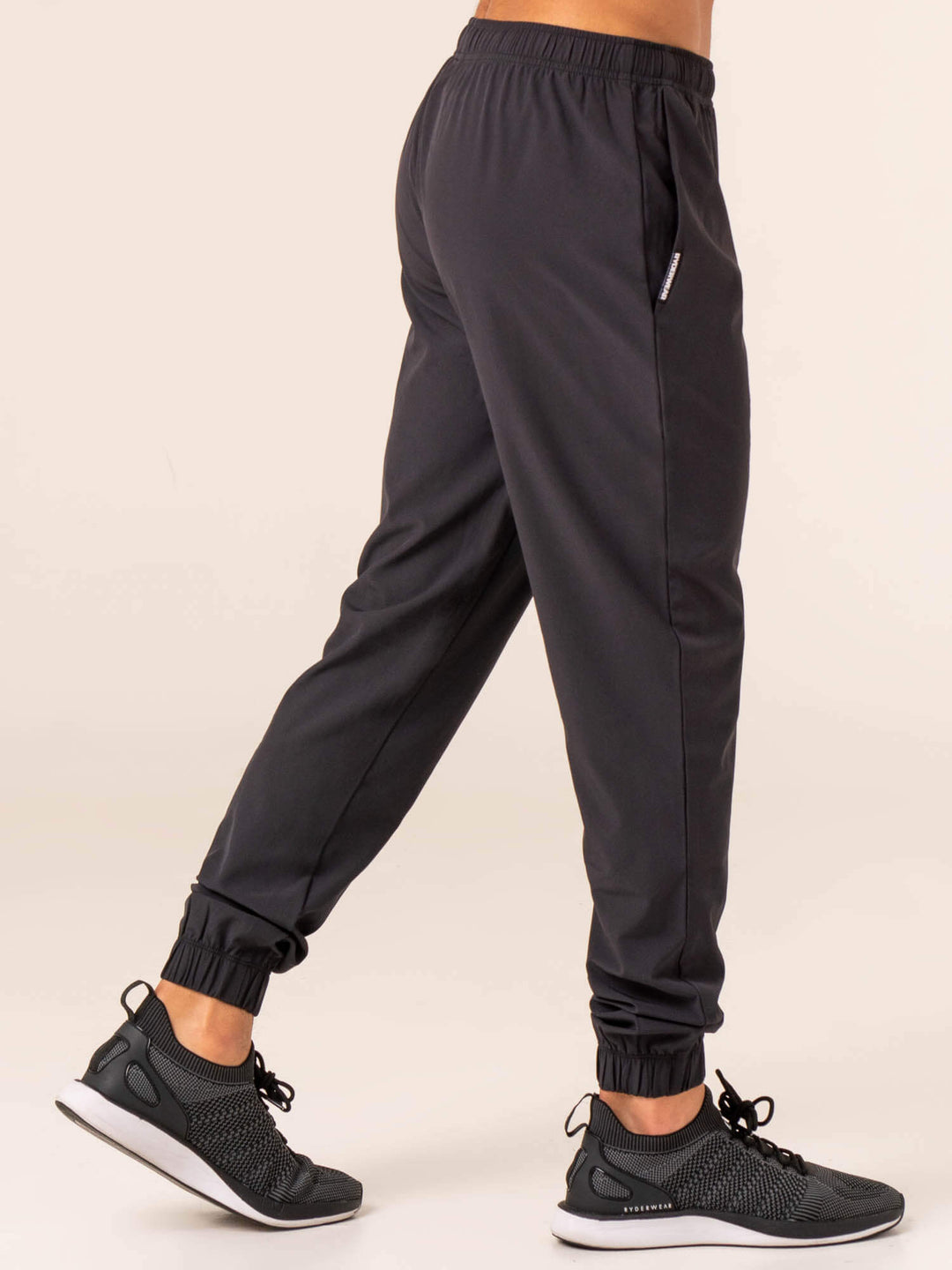 Emerge Training Pant - Faded Black Clothing Ryderwear 