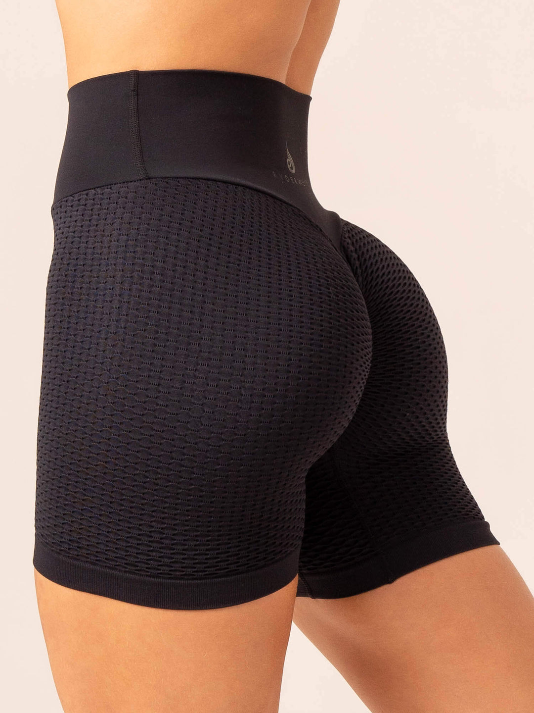 Honeycomb Scrunch Seamless Shorts - Black Clothing Ryderwear 