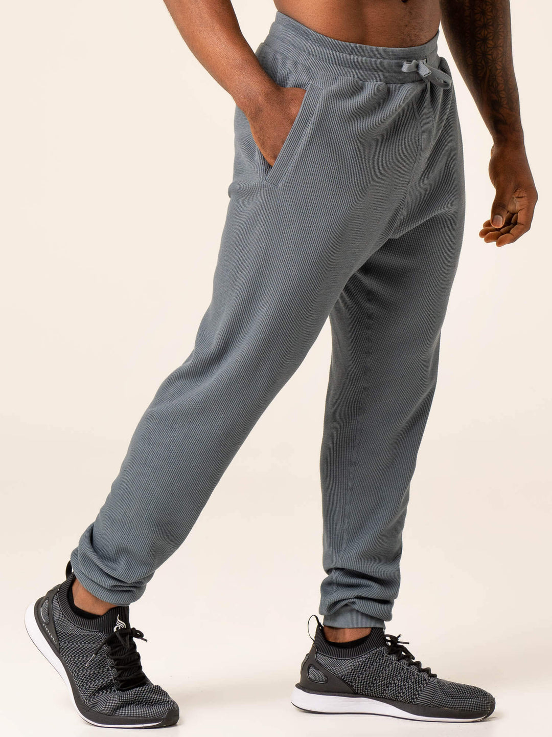 A.W.A.K.E. MODE FITTED WAFFLE PANTS - Trousers - black 
