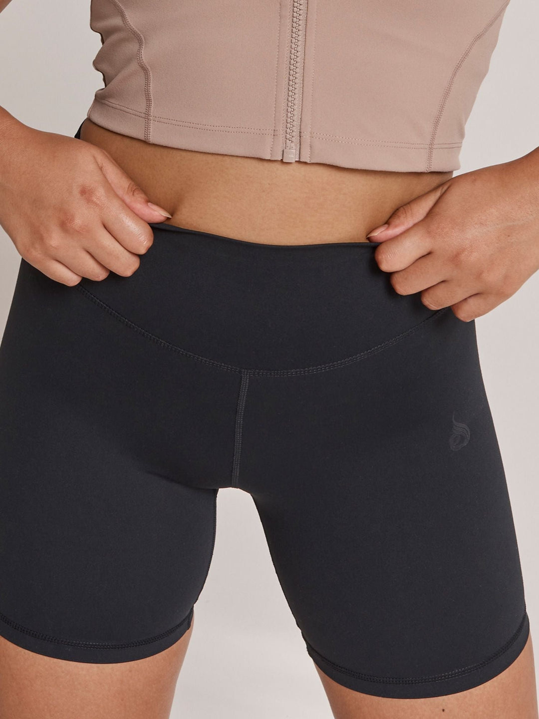 NKD Arch Mid-Length Shorts - Black Clothing Ryderwear 