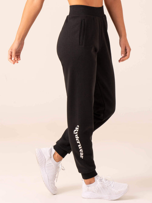 https://uk.ryderwear.com/cdn/shop/products/reserve-track-pants-black-clothing-ryderwear-945057_500x.jpg?v=1686196113
