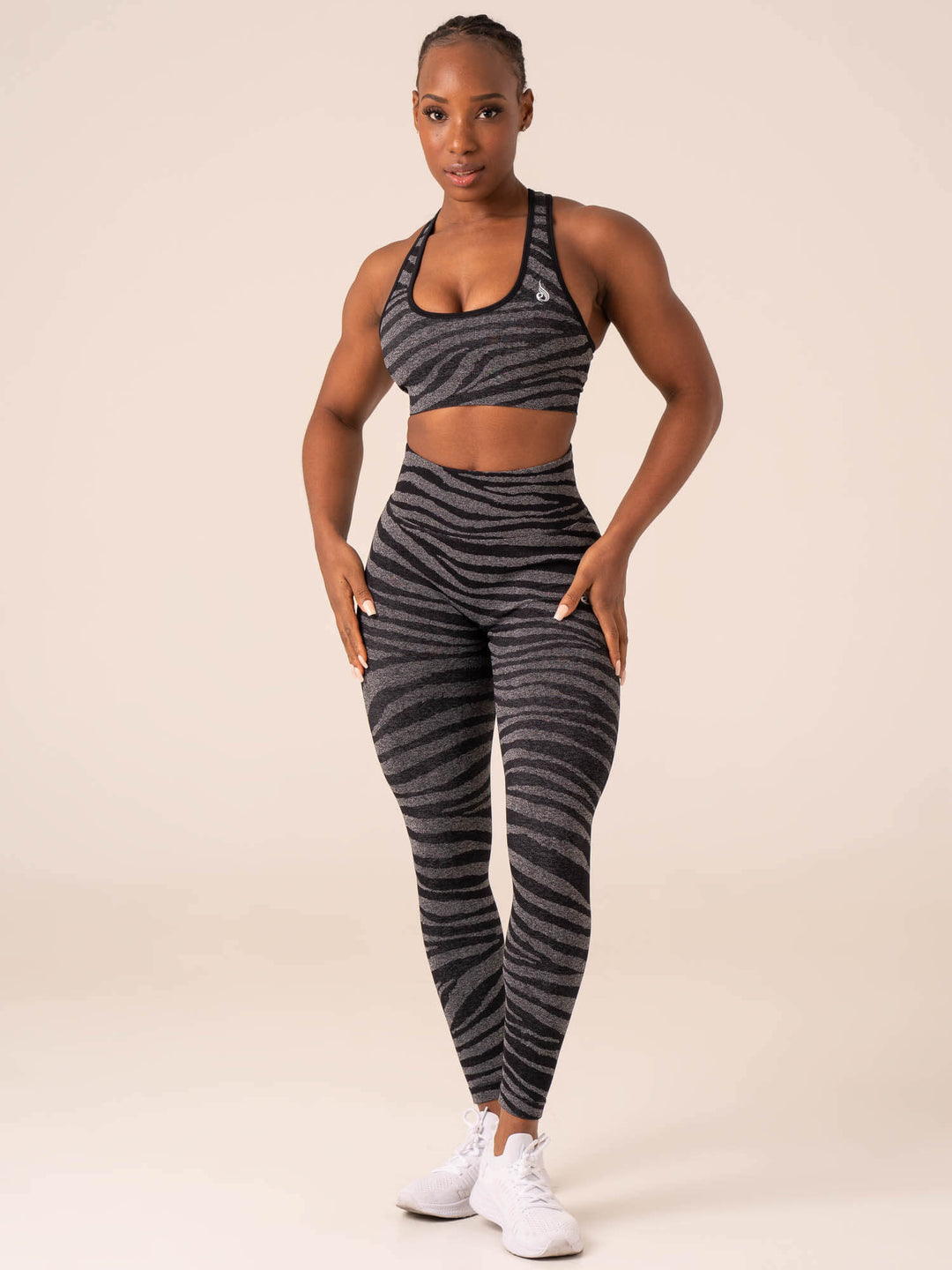 https://uk.ryderwear.com/cdn/shop/products/zebra-seamless-leggings-grey-marl-black-zebra-clothing-ryderwear-339989_1080x.jpg?v=1684972160
